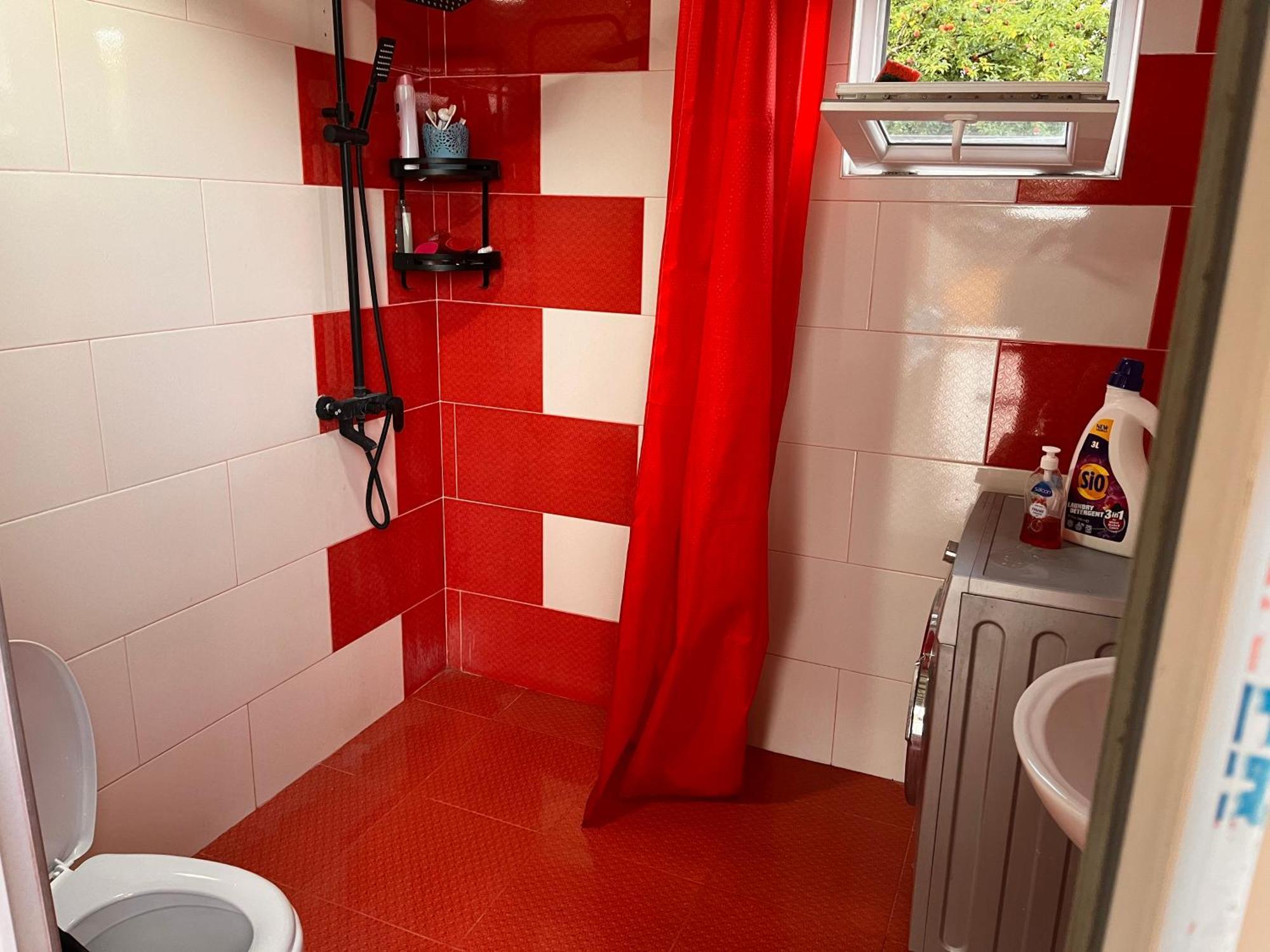 Საოჯახო Სასტუმრო Დეა Hotel Anaklia Ngoại thất bức ảnh