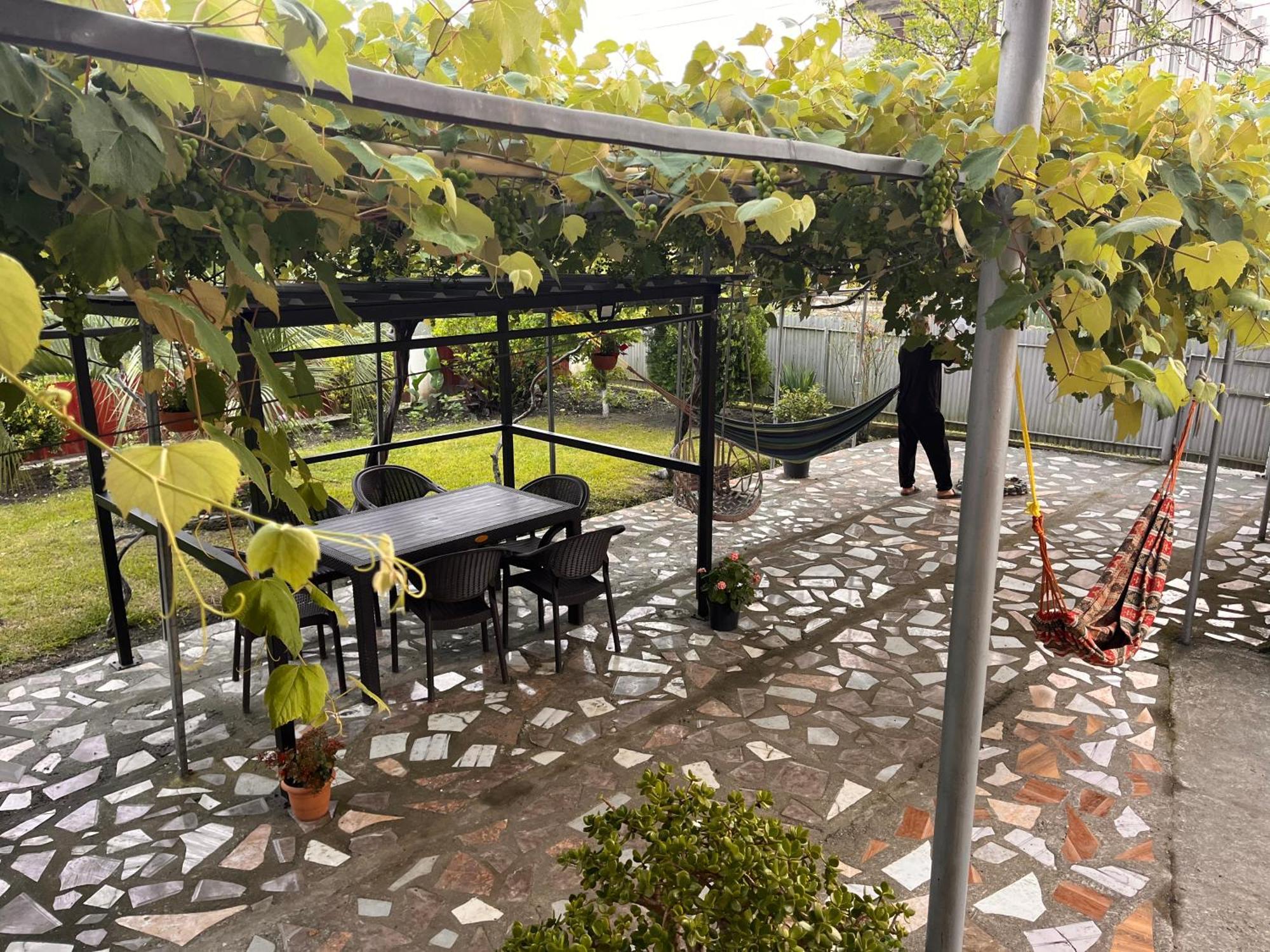 Საოჯახო Სასტუმრო Დეა Hotel Anaklia Ngoại thất bức ảnh