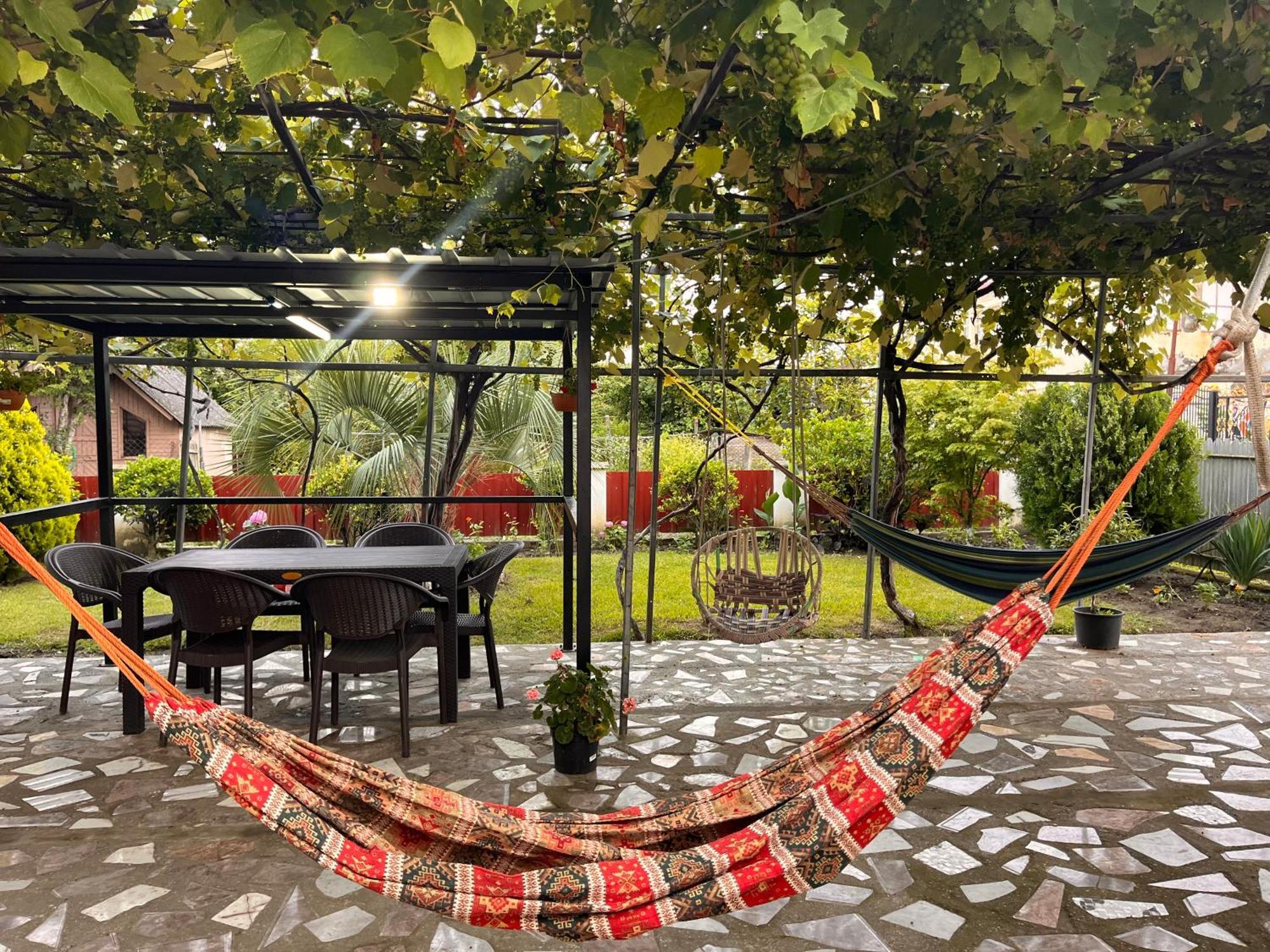 Საოჯახო Სასტუმრო Დეა Hotel Anaklia Ngoại thất bức ảnh
